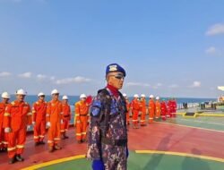 Upacara HUT ke-81 RI Digelar di Atas Kapal di Laut Jawa