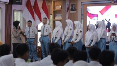 Hari Jadi Polwan ke-78, Polwan Goes to School, Edukasi Pelajar Cegah Bullying dan Narkoba di Lamongan